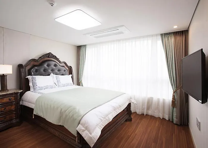Crown Harbor Hotel Busan
