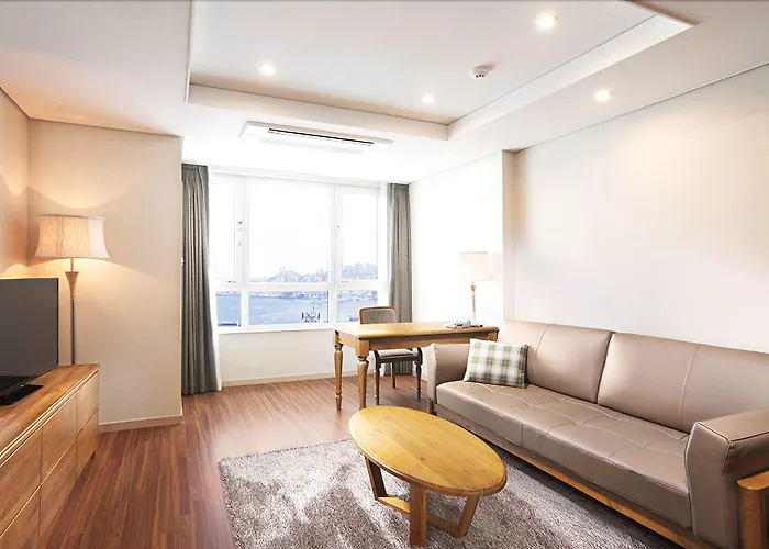 Hotel Crown Harbor Busan