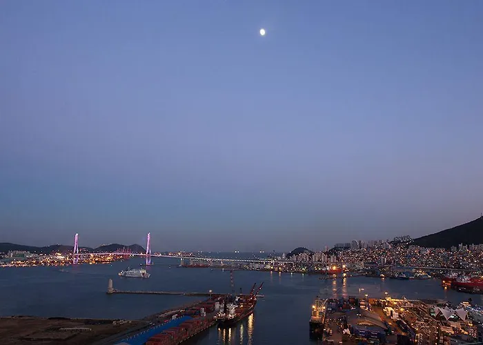 Crown Harbor 4* Pusan