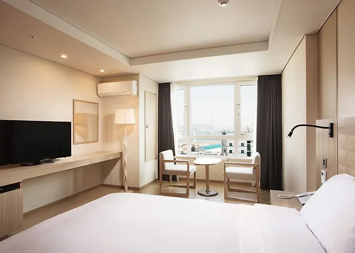 Crown Harbor 4* Busan