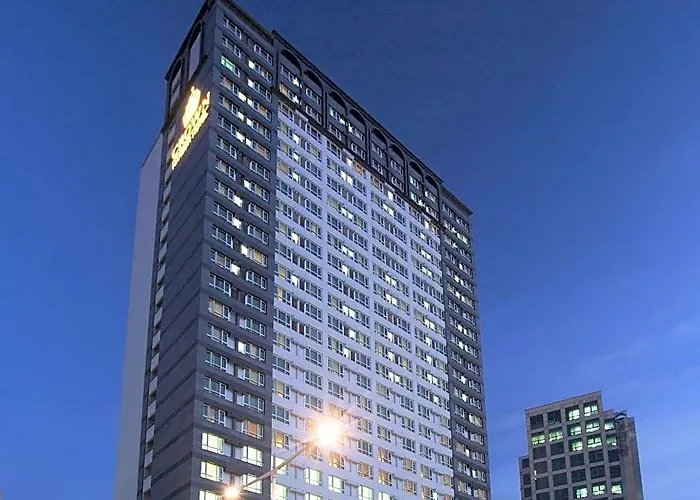 Crown Harbor 4*