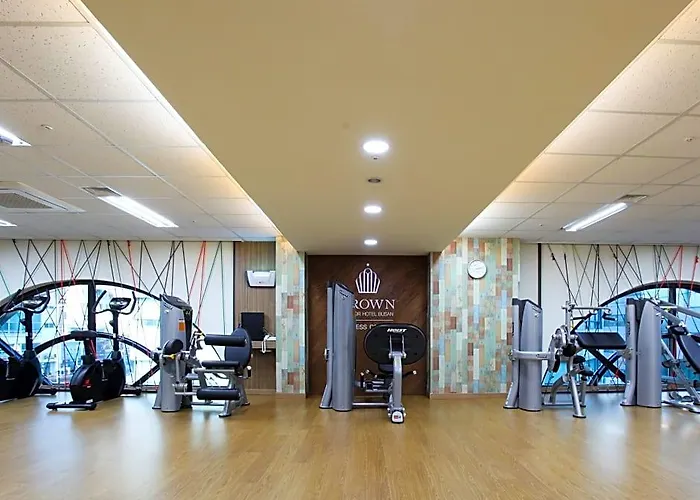 Crown Harbor Hotel 4*