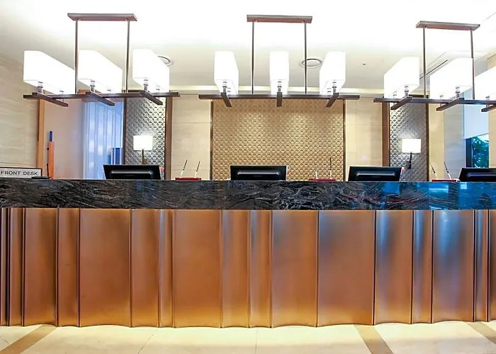 Crown Harbor Hotel 4*