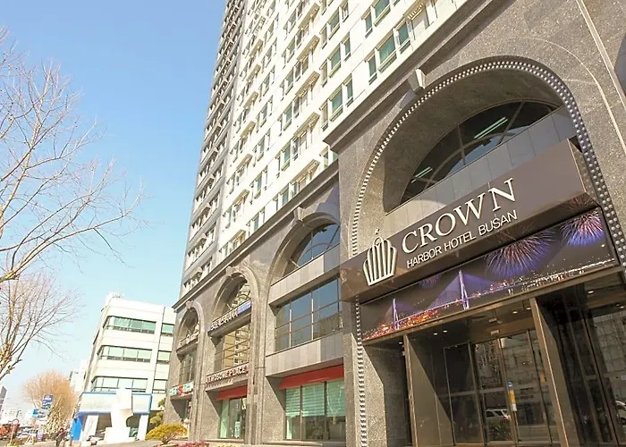 Crown Harbor