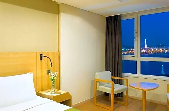 크라운 하버 부산 4*